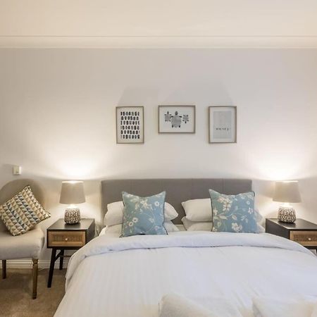 Lovely 1 Bed Apartment With Free Parking & Garden CBG Dış mekan fotoğraf
