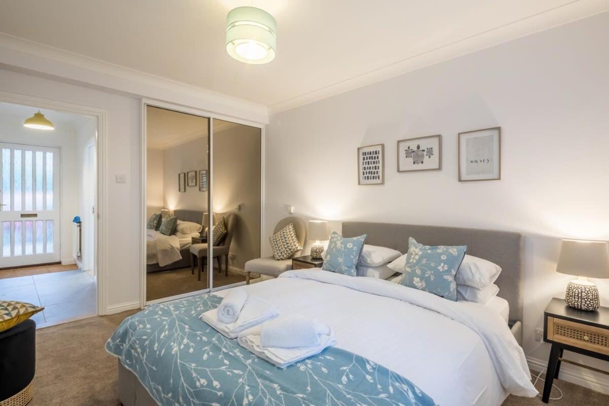 Lovely 1 Bed Apartment With Free Parking & Garden CBG Dış mekan fotoğraf